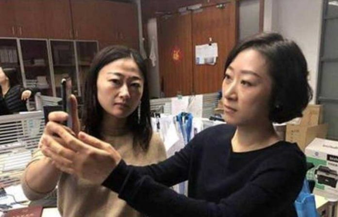 ناتوانی تشخیص چهره آیفون X در تفکیک صورت دو زن چینی