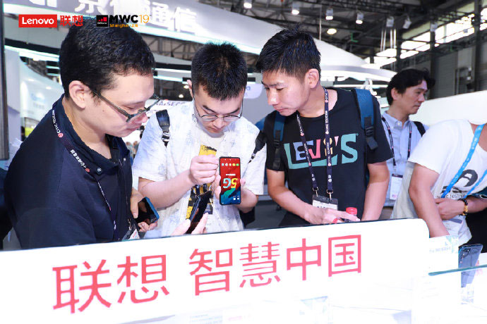 لنوو Z6 Pro 5G آمد: نسل پنجم با بخش پشتی شفاف