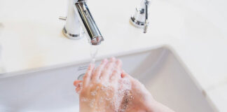 عادت شستن دست‌ها با Hand Wash و گلکسی واچ سامسونگ