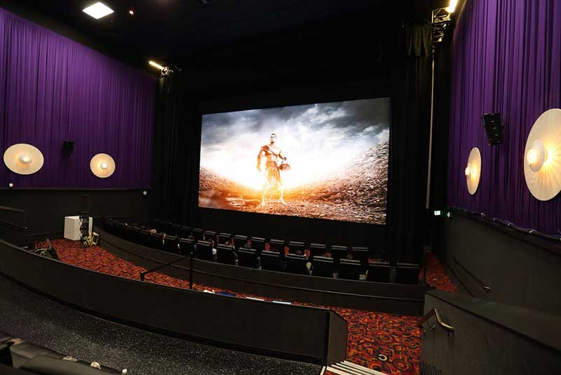 سینمای سامسونگ می‌آید؛ 408 اینچ همراه با HDR و 4K !