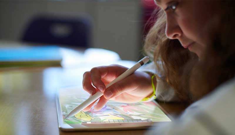 معرفی iPad جدید 9.7 اینچی با قلم اپل: تنها 329 دلار