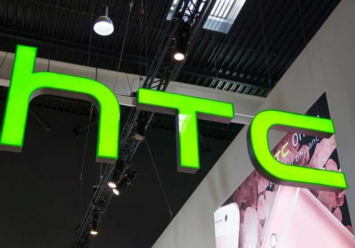 HTC بازار موبایل را ترک نمی‌کند، حداقل نه به این زودی