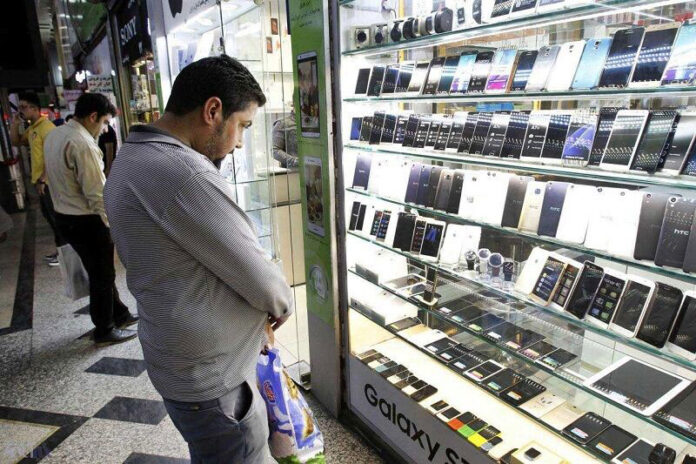ممنوعیت واردات گوشی بالاتر از 300 یورو لغو می‌شود؟